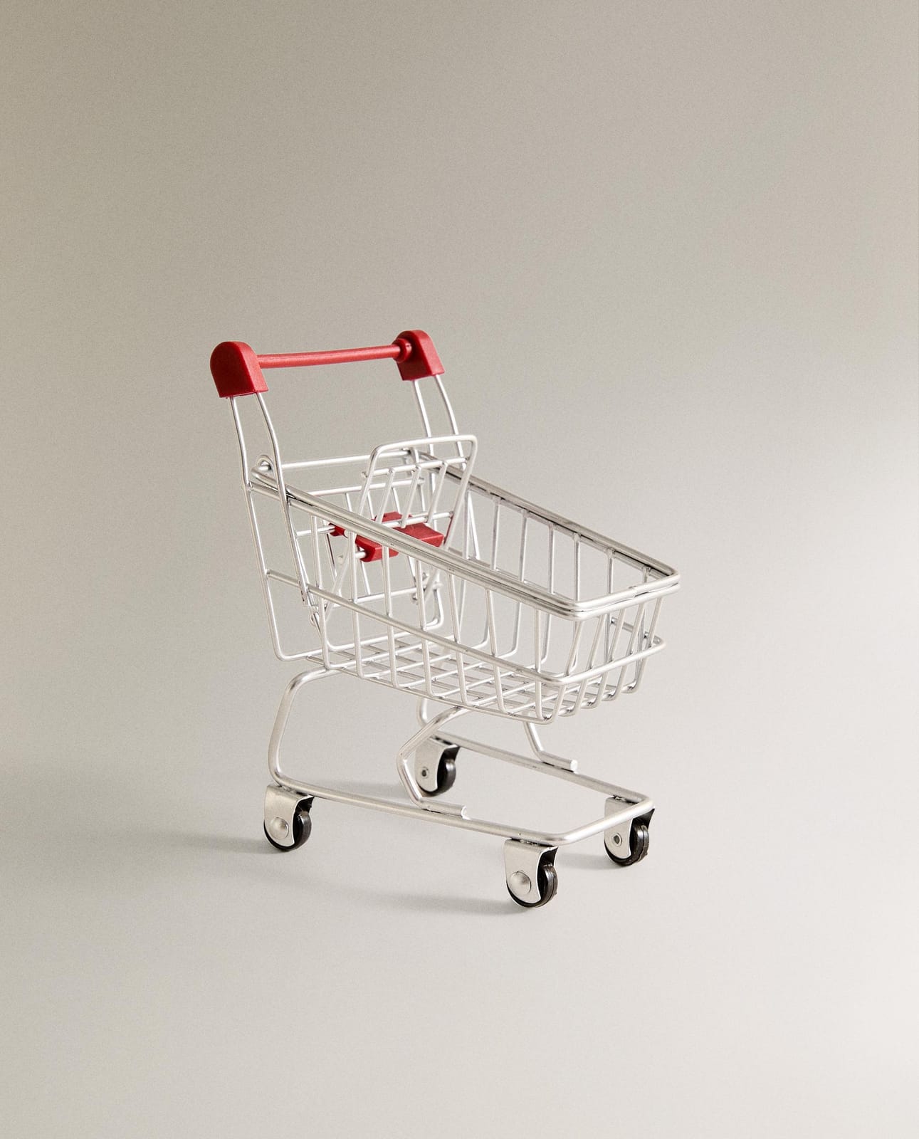 ZARA HOME КОМПЛЕКТ ДЕТСКИХ ИГРОВЫХ АКСЕССУАРОВ СУПЕРМАРКЕТ ракурс 2