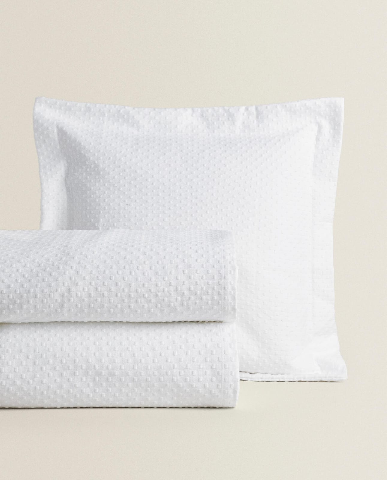 ZARA HOME НАКИДКА В ГОРОШЕК ракурс 2