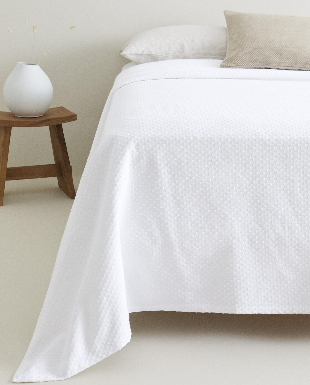 ZARA HOME НАКИДКА В ГОРОШЕК ракурс 8