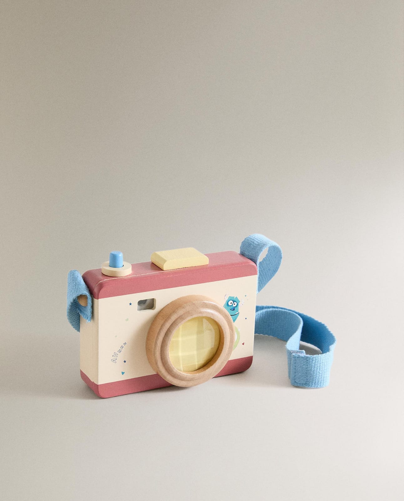 Сюжетно-ролевые игрушки ZARA HOME ИГРУШЕЧНЫЙ ФОТОАППАРАТ МОНСТРЫ И КОМПАНИЯ ©DISNEY/PIXAR КРЕМОВЫЙ 8.5 x 3 x 12.5 см