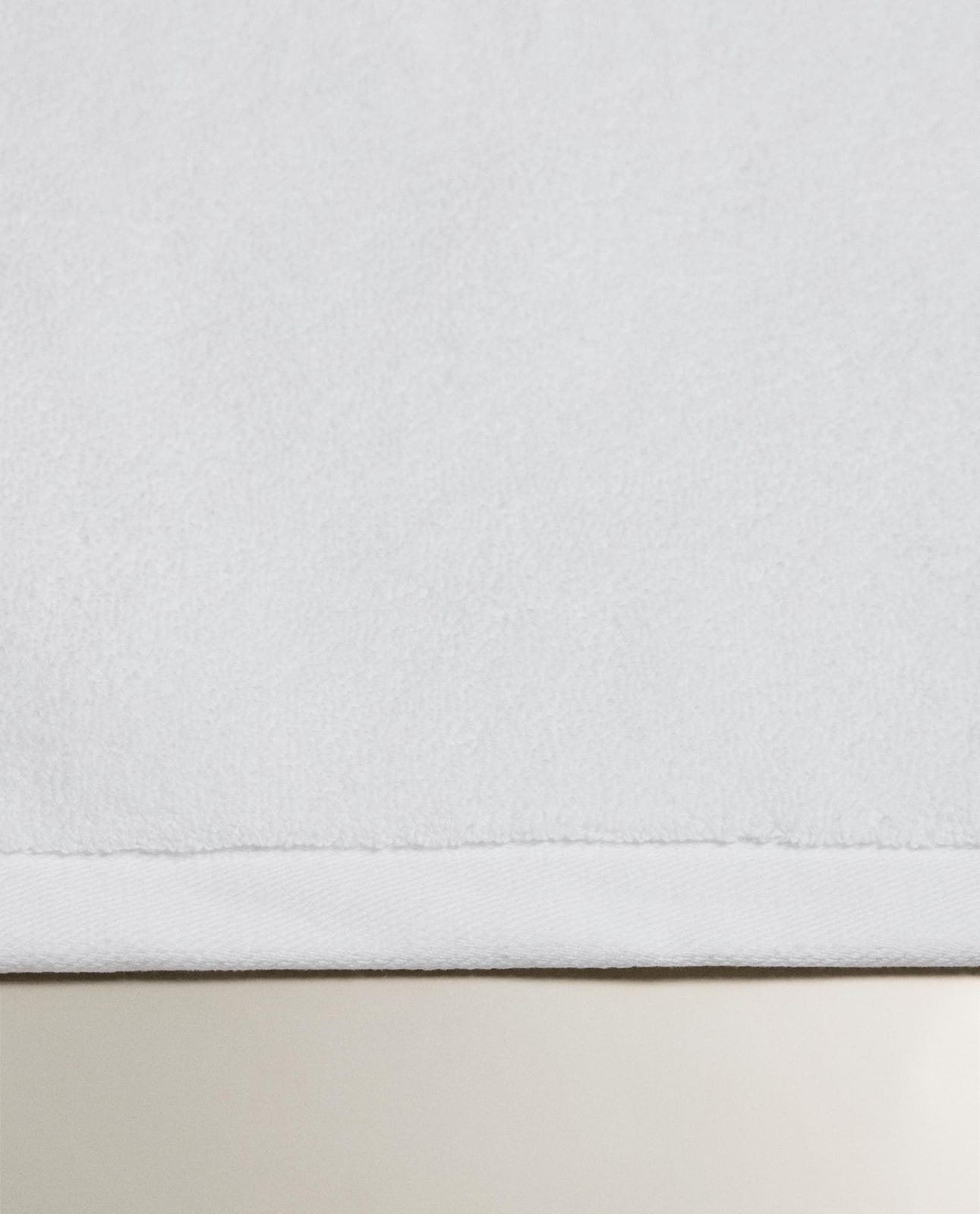 ZARA HOME Коврик для ванной из толстой махры ракурс 4