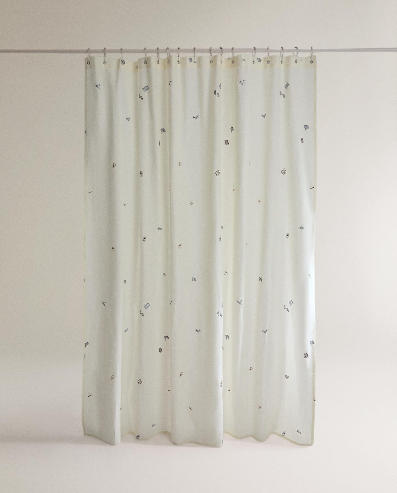 Штора для ванной ZARA HOME с вышивкой KOŚĆ SŁONIOWA 180 x 200 cm
