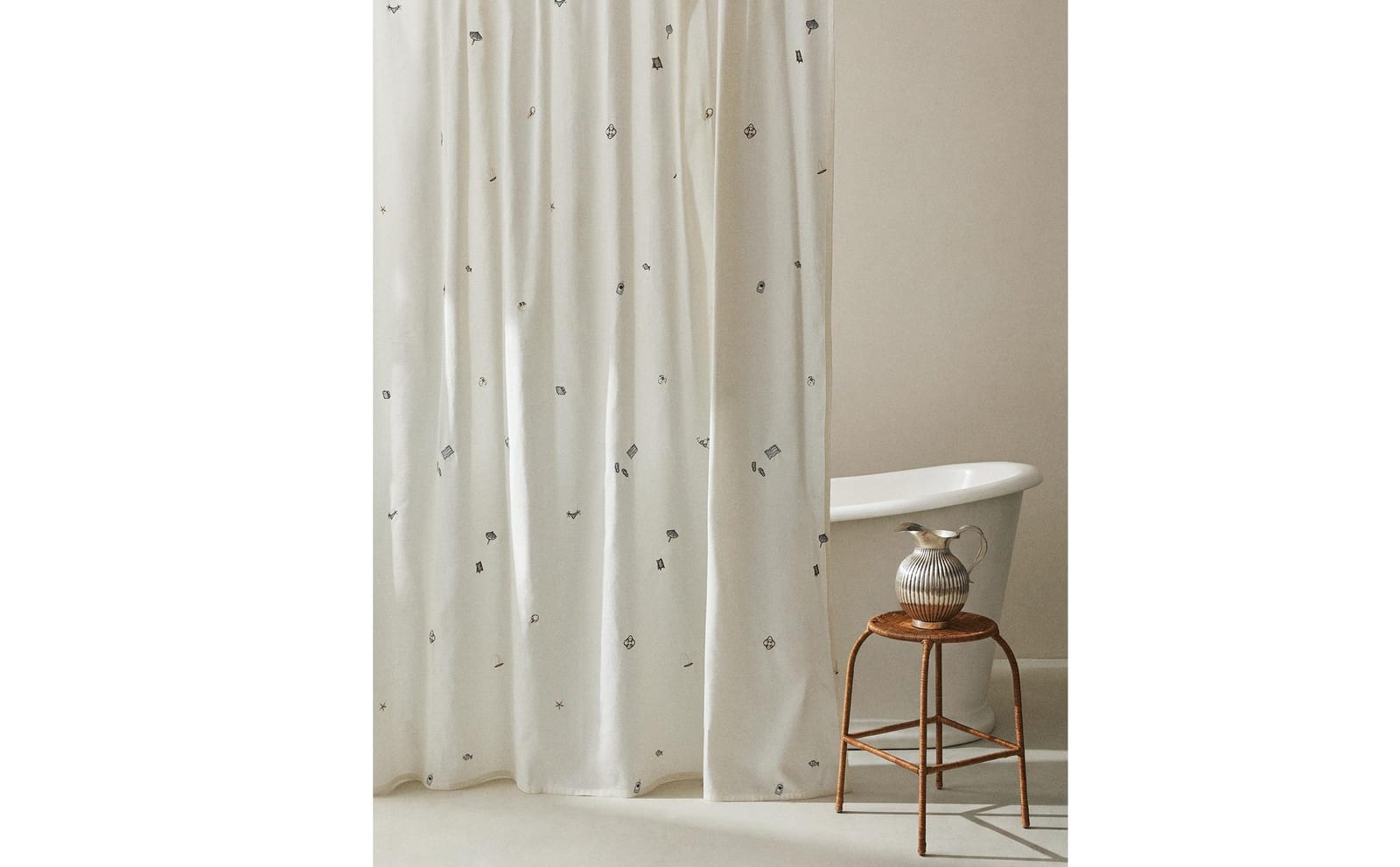ZARA HOME Штора для ванной с вышивкой ракурс 8