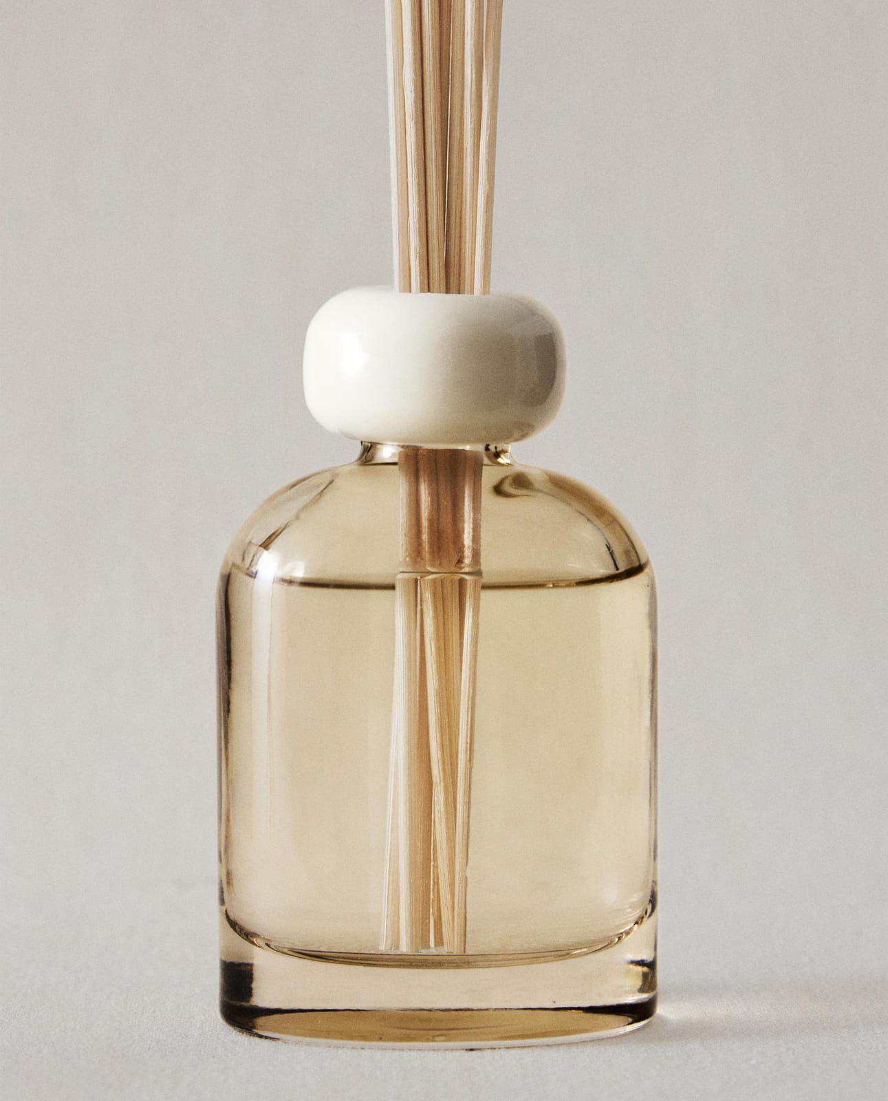 ZARA HOME (120 мл) Палочки ароматические CLEAN BLOSSOM ракурс 4