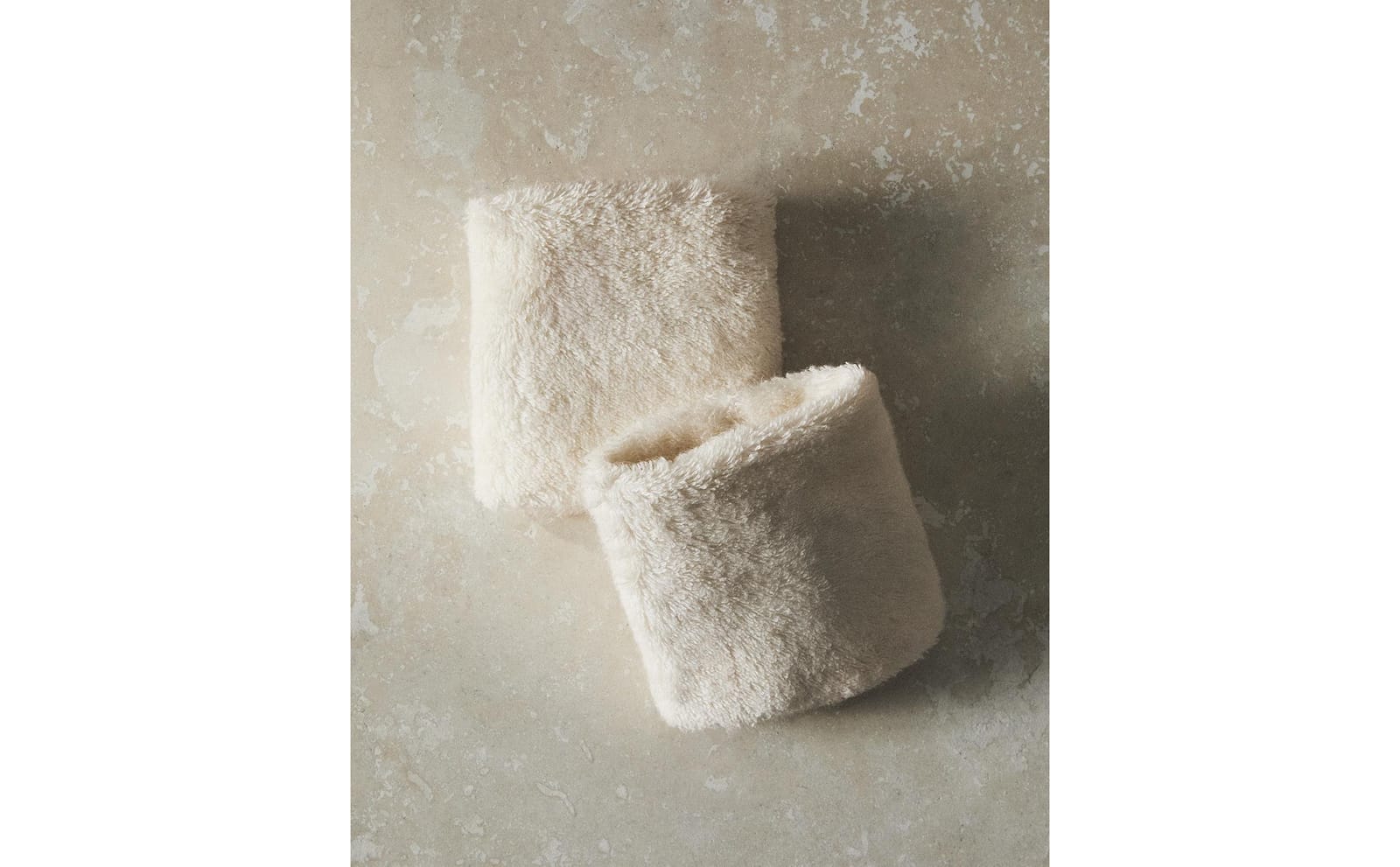 ZARA HOME ВПИТЫВАЮЩИЕ ПОВЯЗКИ НА ЗАПЯСТЬЯ (КОМПЛЕКТ 2 ШТ.) ракурс 5
