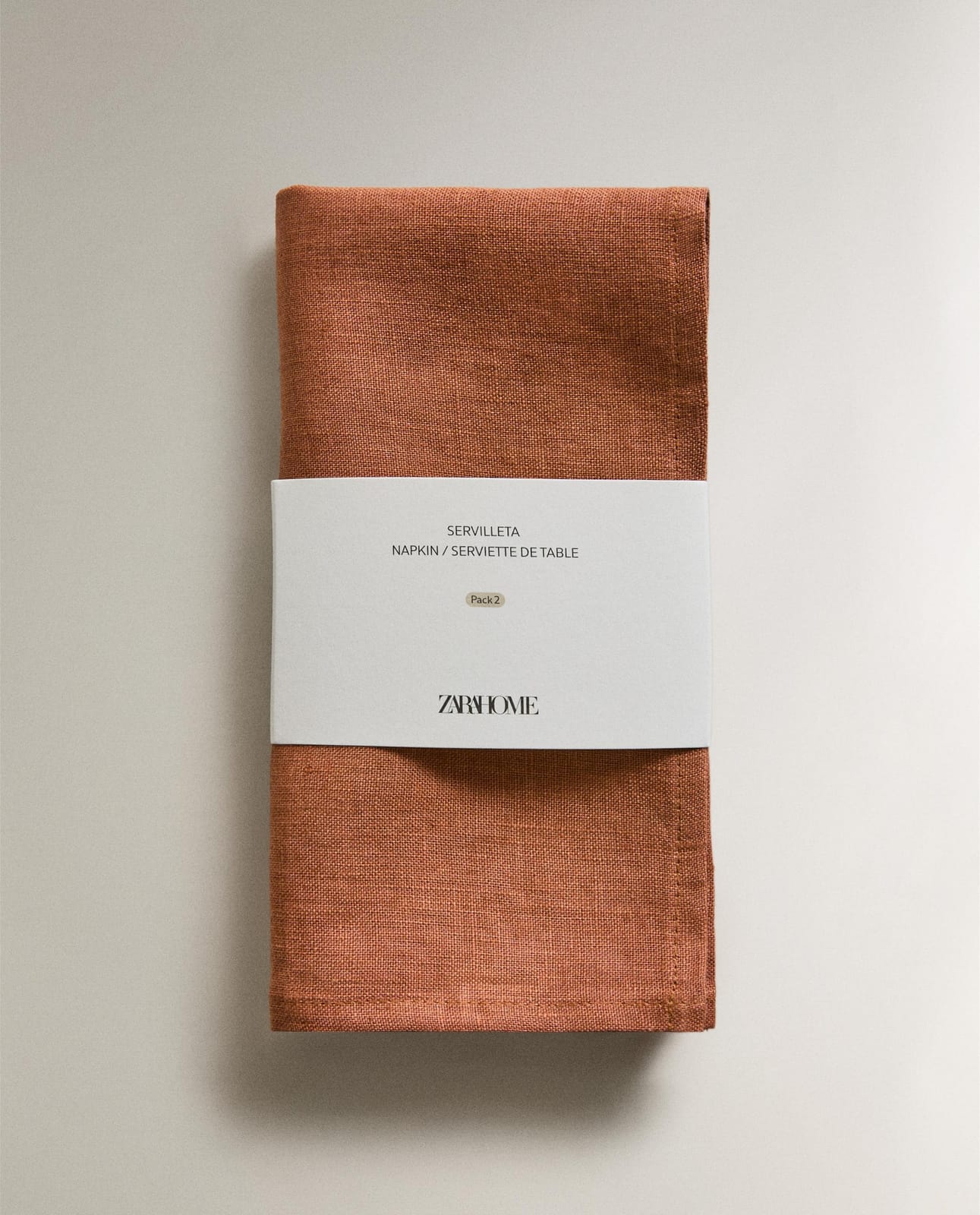 ZARA HOME КОМПЛЕКТ САЛФЕТОК ИЗ ЛЬНА С ЭФФЕКТОМ СТИРКИ (2 ШТ.) ракурс 6
