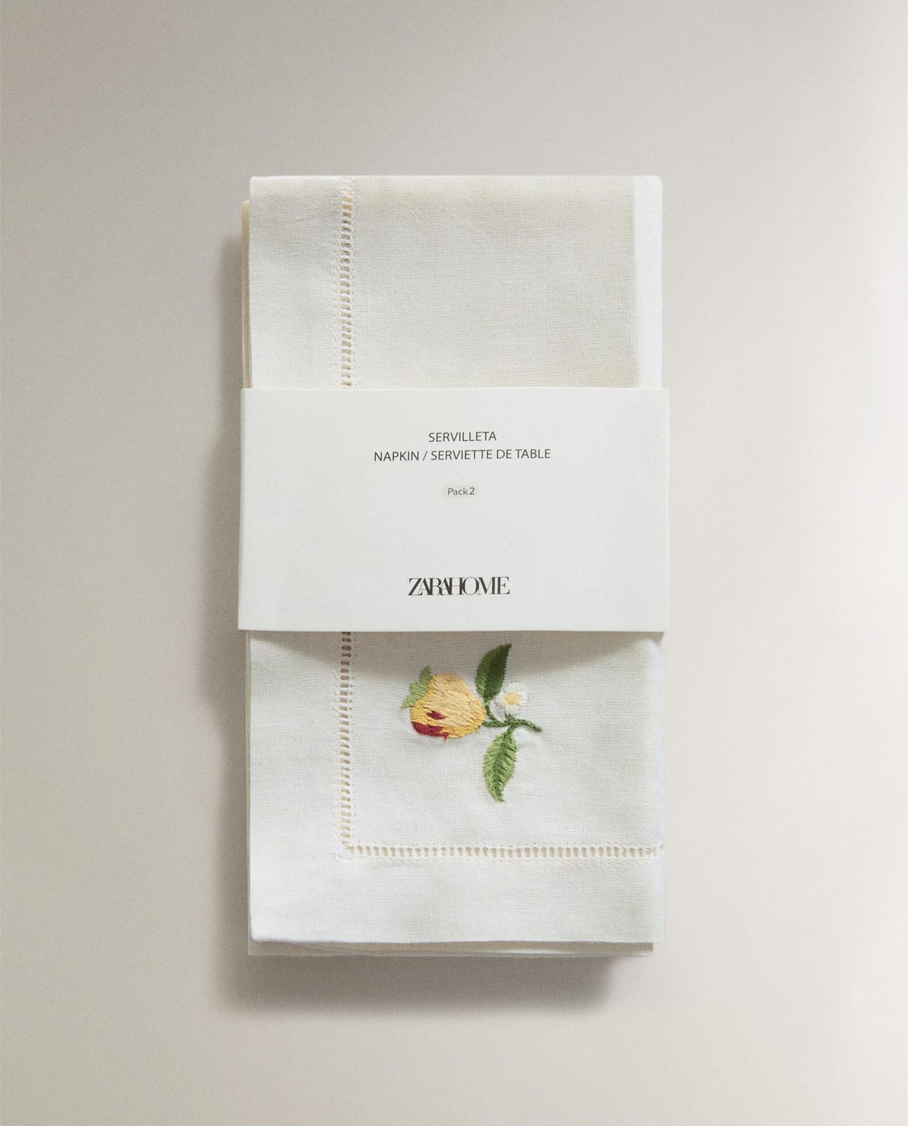 ZARA HOME САЛФЕТКИ С ВЫШИВКОЙ ФРУКТОВ (КОМПЛЕКТ 2 ШТ.) ракурс 4