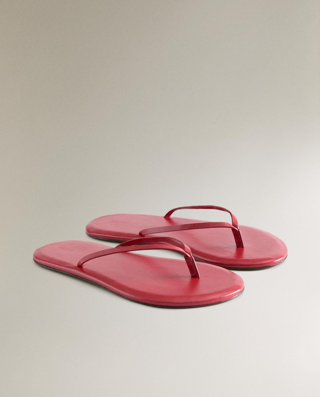 ZARA HOME МИНИМАЛИСТИЧНЫЕ КОЖАНЫЕ САНДАЛИИ ракурс 9