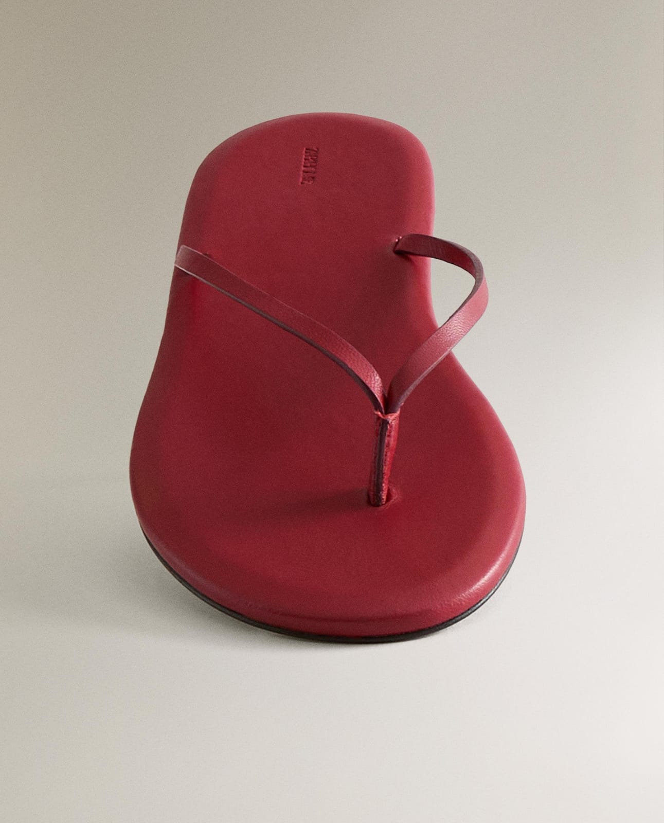 ZARA HOME МИНИМАЛИСТИЧНЫЕ КОЖАНЫЕ САНДАЛИИ ракурс 6