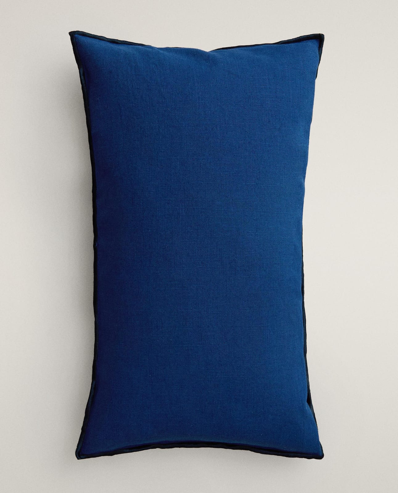 ZARA HOME НАВОЛОЧКА ДЛЯ ДЕКОРАТИВНОЙ ПОДУШКИ OVERLOCK ракурс 5