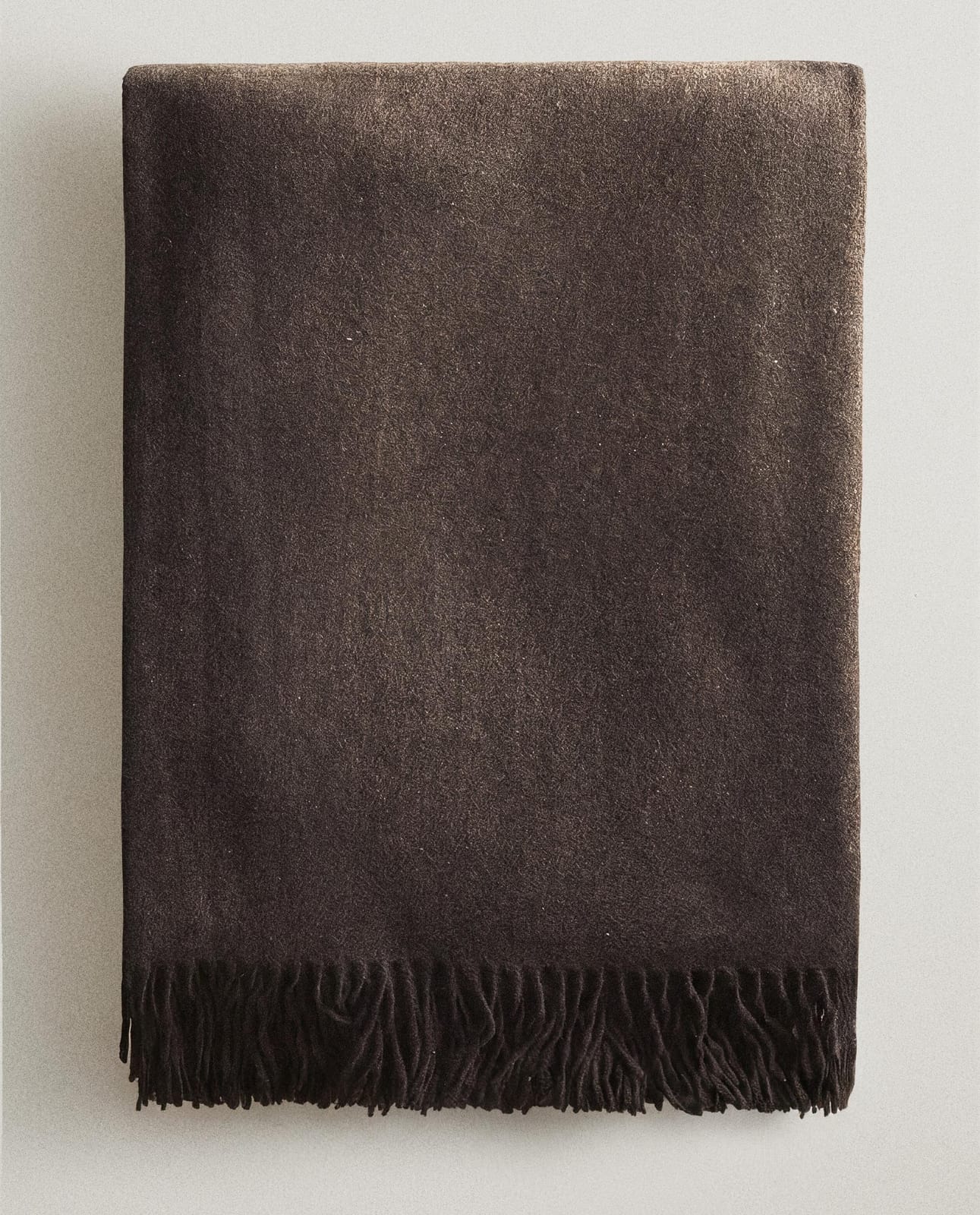 ZARA HOME МЯГКИЙ ПЛЕД С БАХРОМОЙ ракурс 6