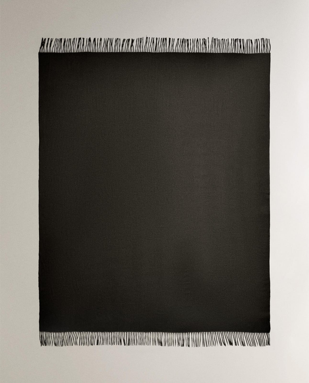 Плед ZARA HOME мягкий плед с бахромой хаки 140 x 190 см