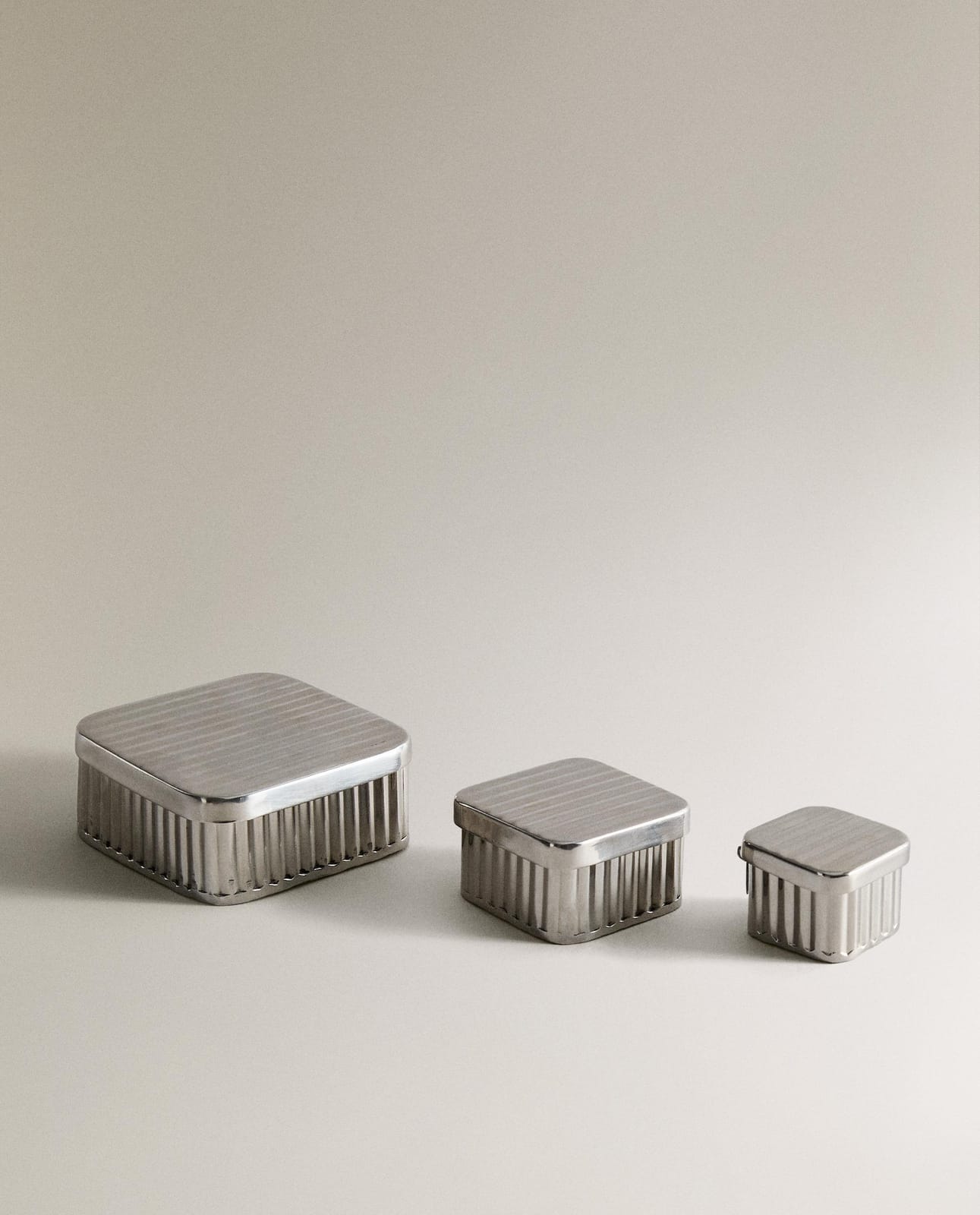 ZARA HOME КОНТЕЙНЕР ИЗ НЕРЖАВЕЮЩЕЙ СТАЛИ ракурс 6