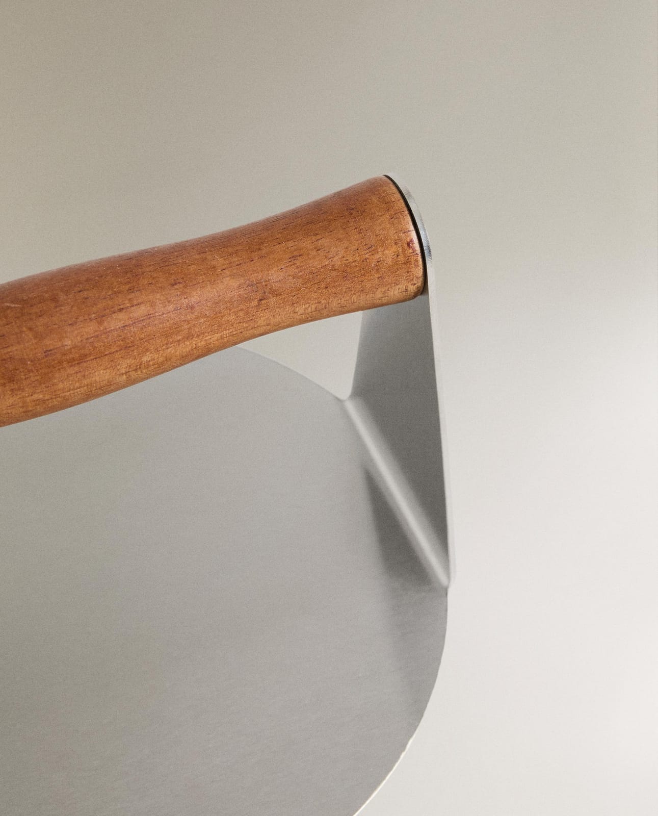 ZARA HOME Стальной пресс для гамбургеров ракурс 3
