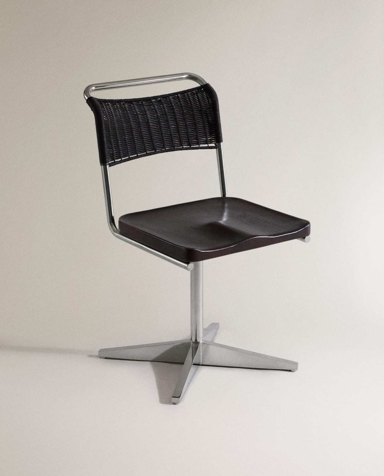 Стул ZARA HOME Кресло из нержавеющей стали и кожи CZEKOLADOWY BRĄZ 80.8 x 42.7 x 48.7 см