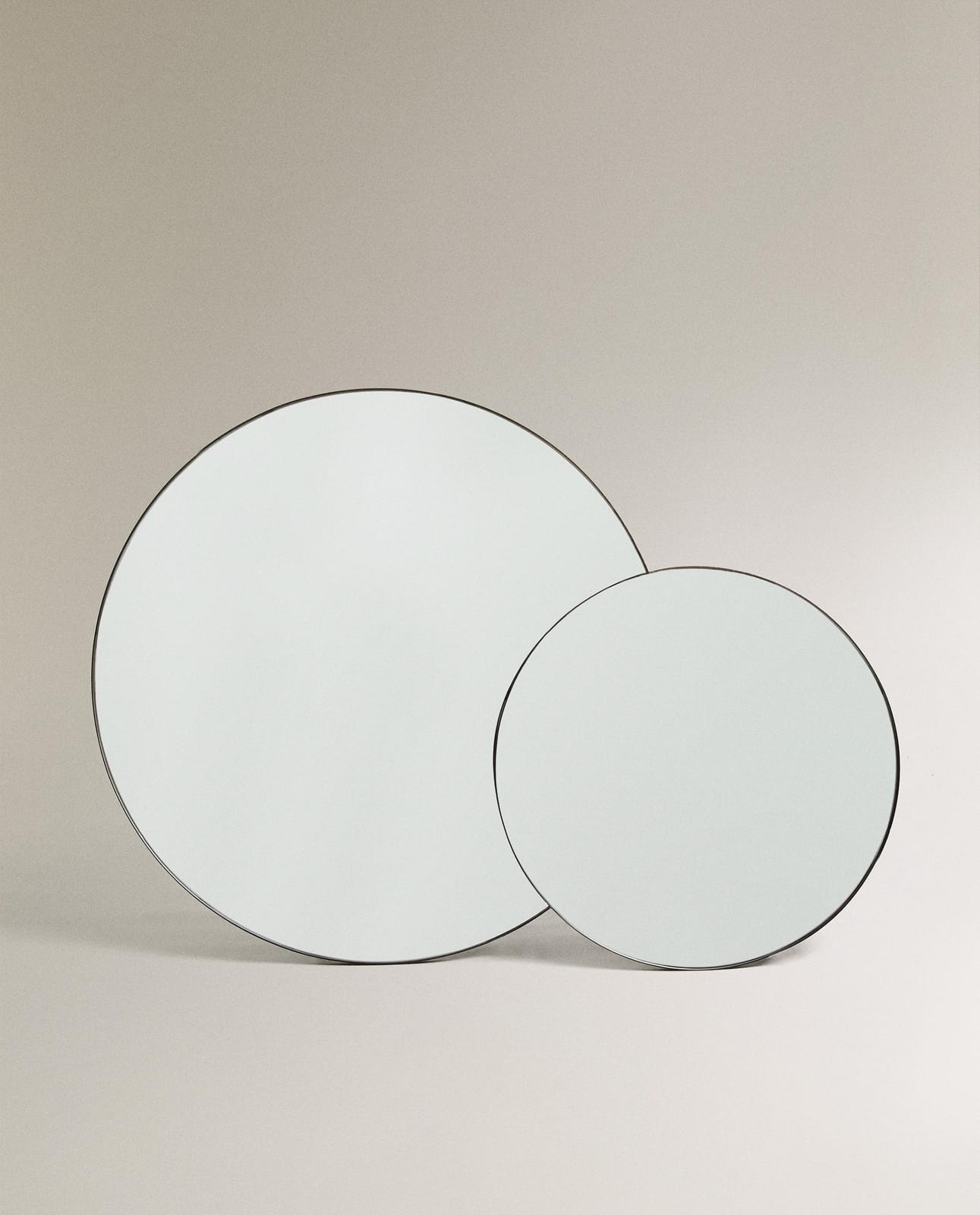 Набор для ванной комнаты ZARA HOME Круглое настенное зеркало CZARNY 90 x 90 x 2 см