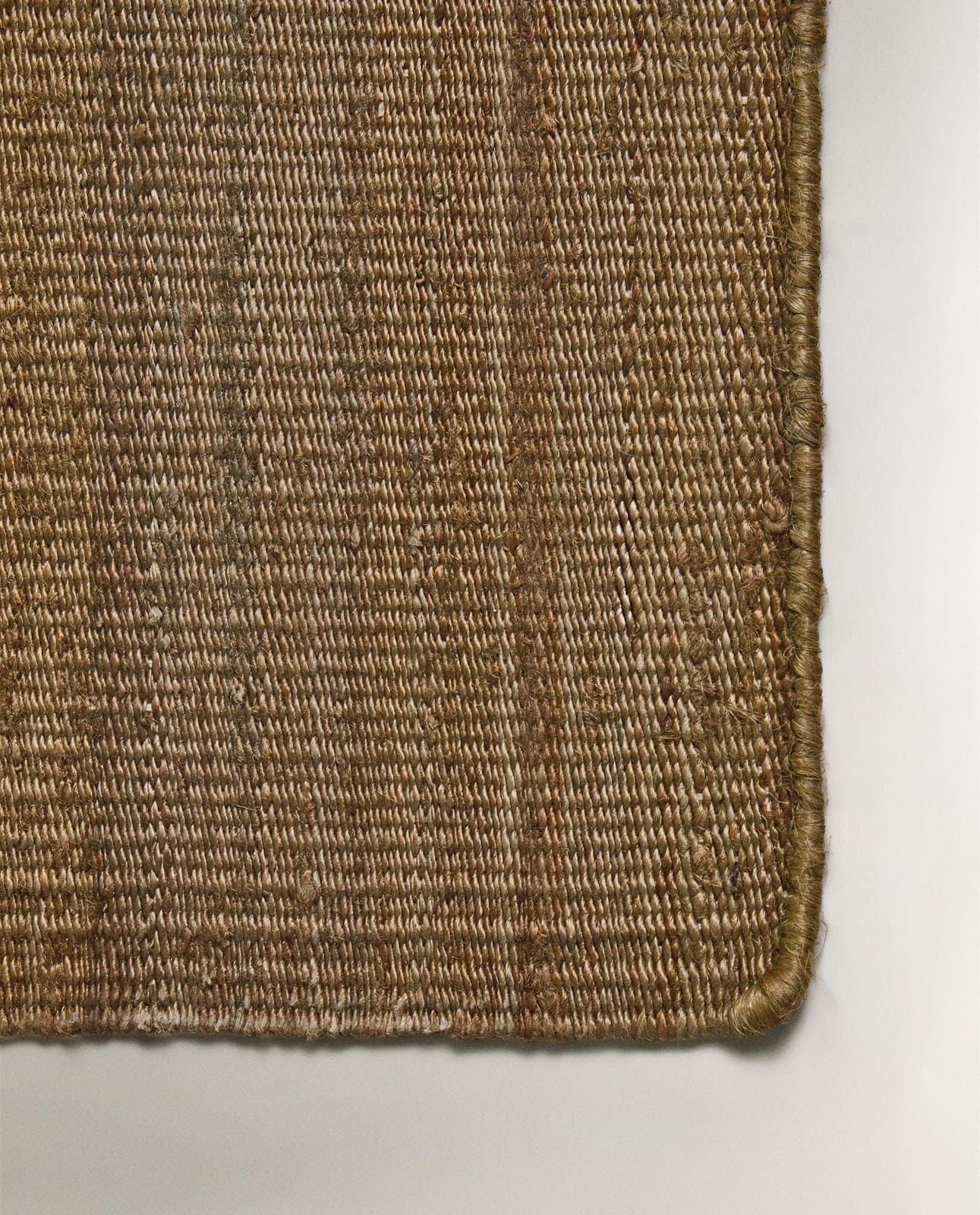 ZARA HOME ЛЁГКИЙ КОВЁР ИЗ ДЖУТА ракурс 3