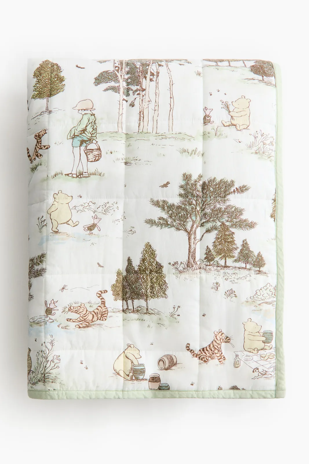 Хлопковое двухстороннее покрывало H&M - с персонажами из Винни-Пуха (Winnie the Pooh Disney), размер 180х250 см, цвет светло-зеленый - 1328360001 ракурс 2