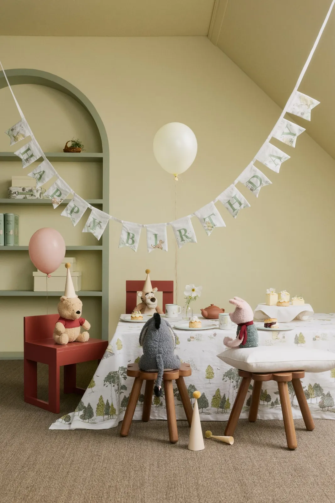 Гирлянда ко дню рождения H&M - с персонажами из Винни-Пуха (Winnie the Pooh Disney), размер 250 см - 1332770001