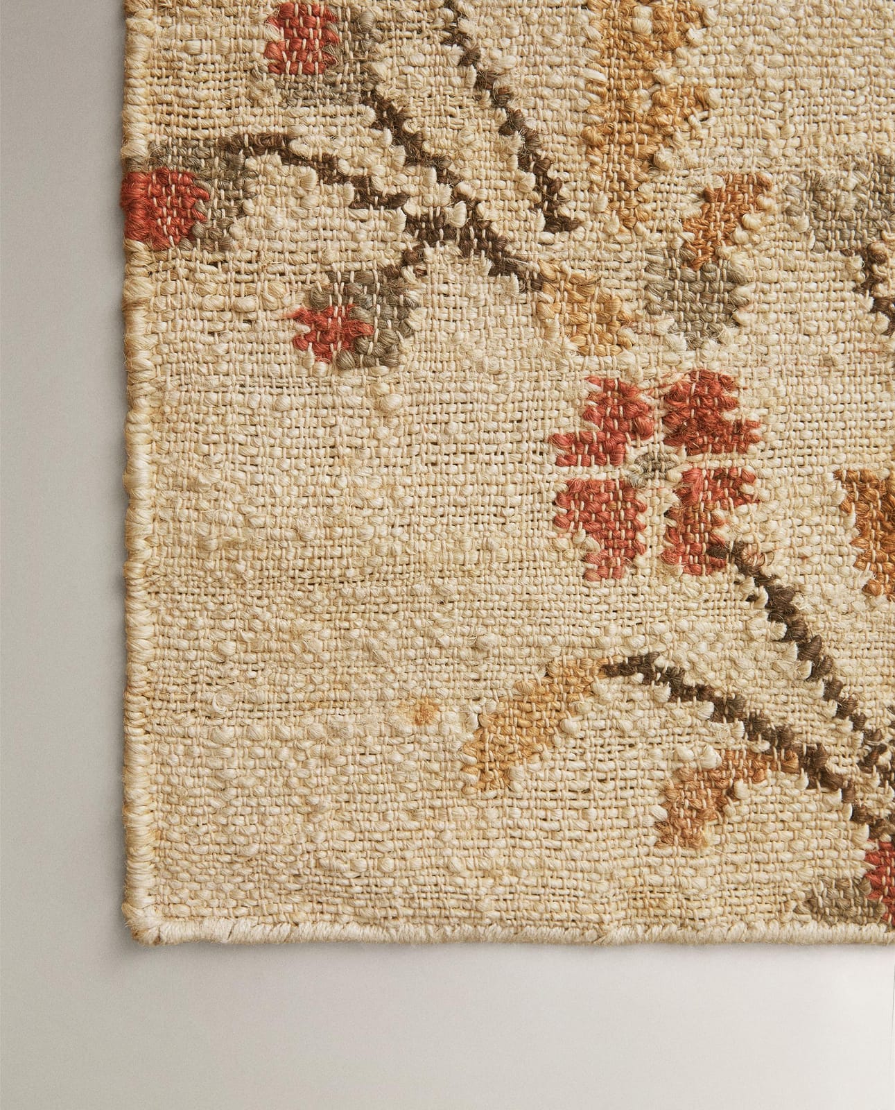 ZARA HOME DYWAN Z JUTY W KWIATY ракурс 5