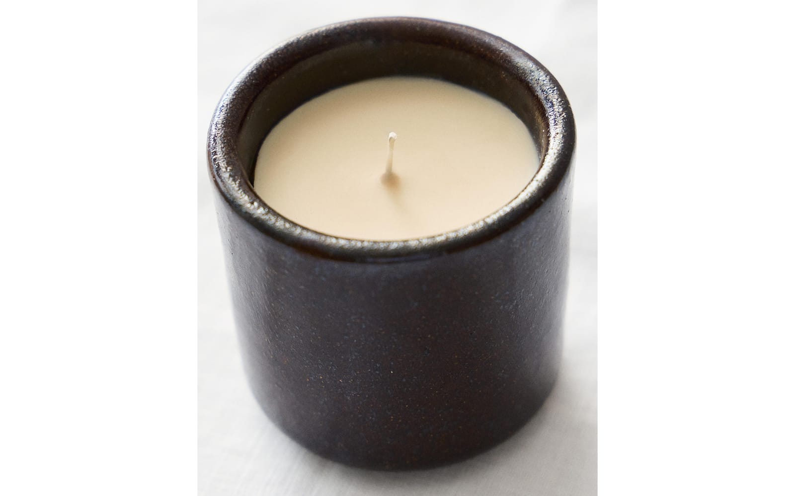 ZARA HOME (125 Г) АРОМАТИЧЕСКАЯ СВЕЧА COFFEE CREAM ракурс 8