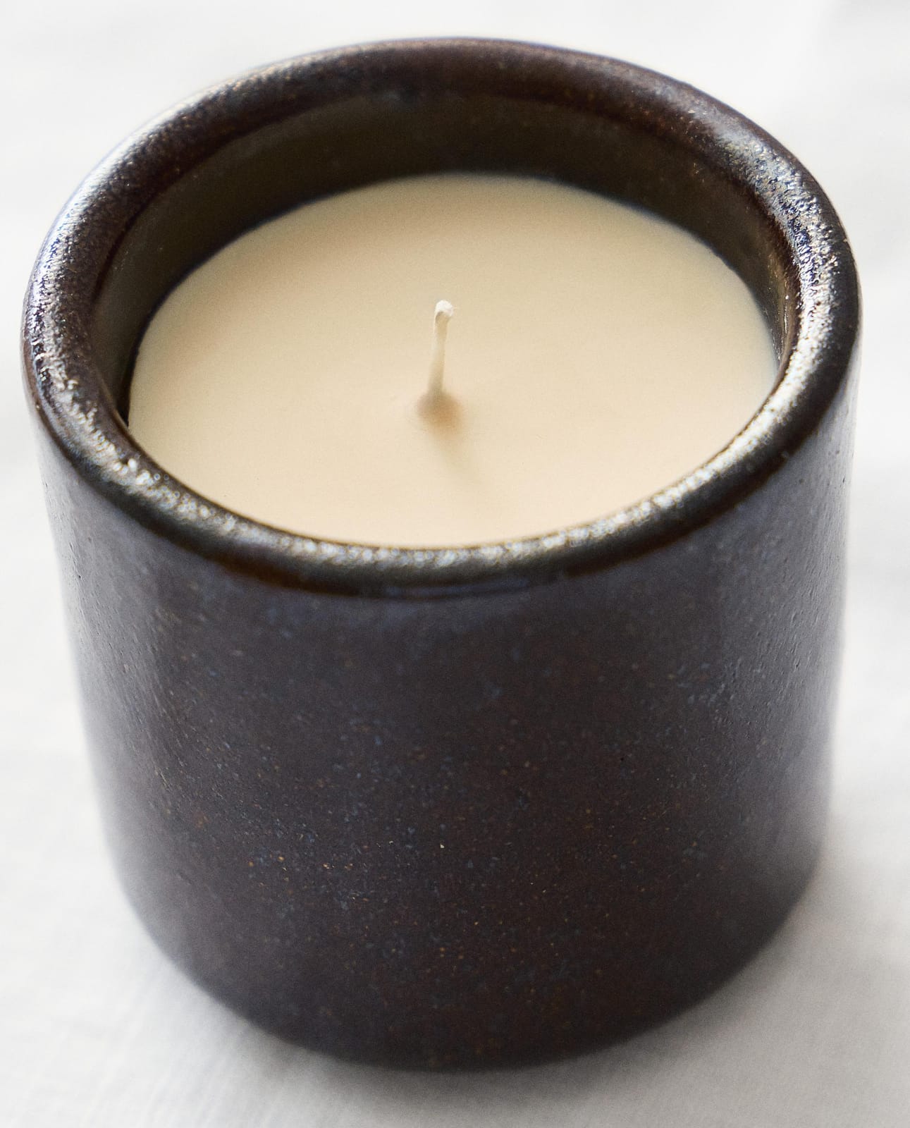 ZARA HOME (125 Г) АРОМАТИЧЕСКАЯ СВЕЧА COFFEE CREAM ракурс 7