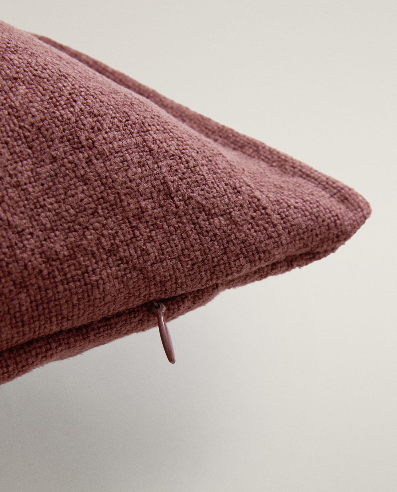 ZARA HOME НАВОЛОЧКА ДЛЯ ПОДУШКИ ИЗ ДЖУТА ракурс 5
