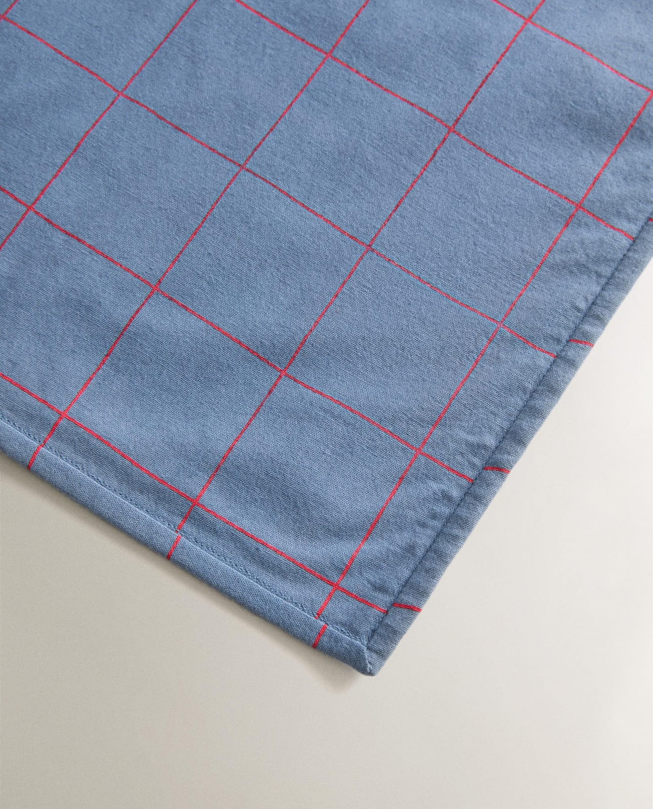 ZARA HOME ПОДСТАВКА ПОД ТАРЕЛКУ И САЛФЕТКА С МЫШКОЙ ракурс 8