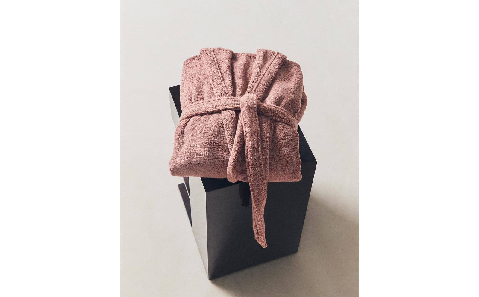 ZARA HOME Очень мягкий халат с капюшоном (380 G/M²) ракурс 9