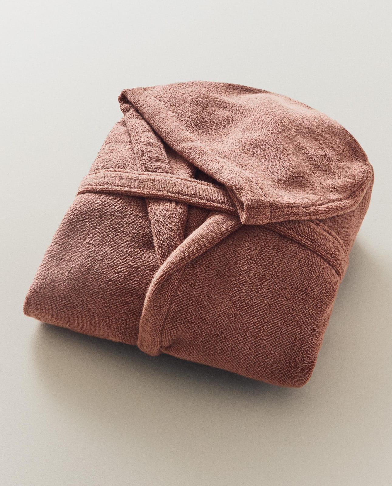 ZARA HOME Очень мягкий халат с капюшоном (380 G/M²) ракурс 6