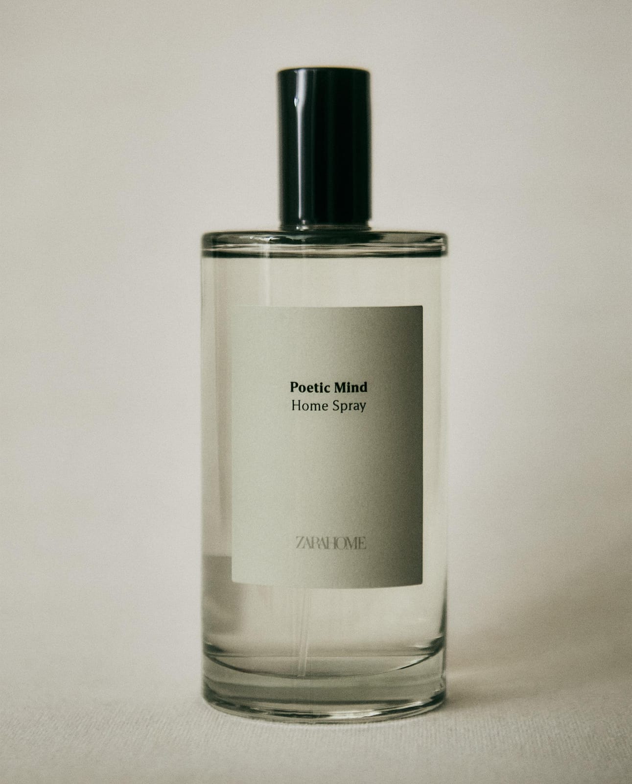 ZARA HOME (200 ML) СПРЕЙ ДЛЯ ПОМЕЩЕНИЙ POETIC MIND ракурс 2