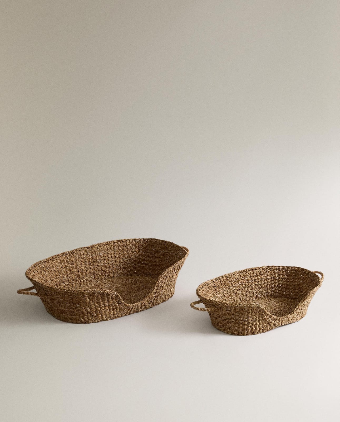 Корзина для хранения ZARA HOME ЛЕЖАНКА ДЛЯ ЖИВОТНЫХ ИЗ МОРСКОЙ ТРАВЫ JASNOBEŻOWY 18 x 50 x 82 cm