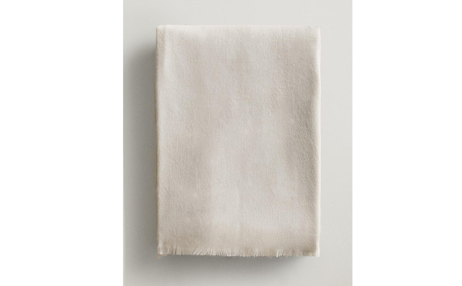 ZARA HOME ЛЁГКИЙ ПЛЕД С БАХРОМОЙ ракурс 7