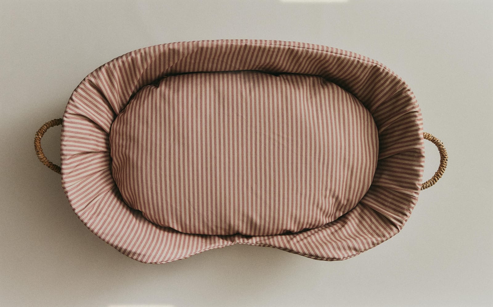 ZARA HOME ЧЕХОЛ ДЛЯ ЛЕЖАНКИ В ПОЛОСКУ ракурс 3