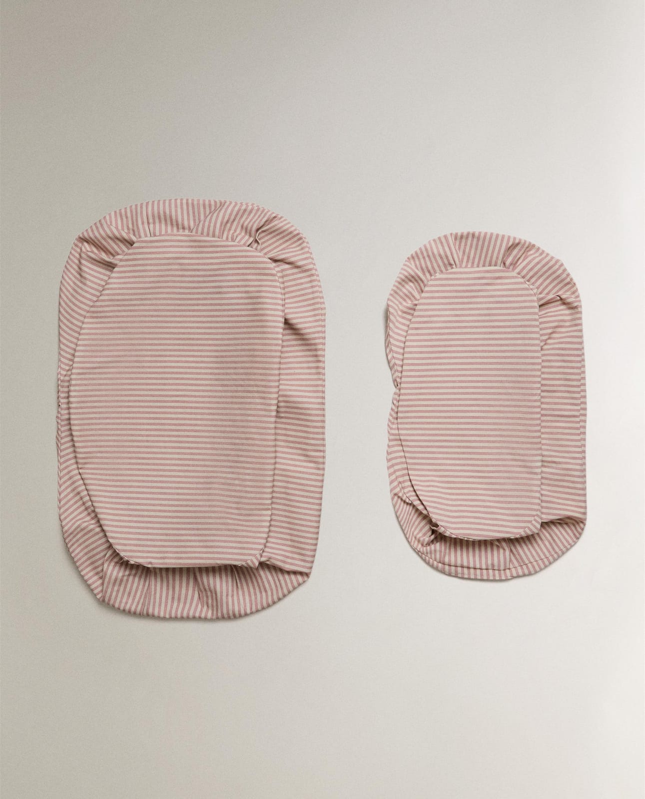 Ошейник ZARA HOME ЧЕХОЛ ДЛЯ ЛЕЖАНКИ В ПОЛОСКУ RÓŻOWY 50 x 30 cm
