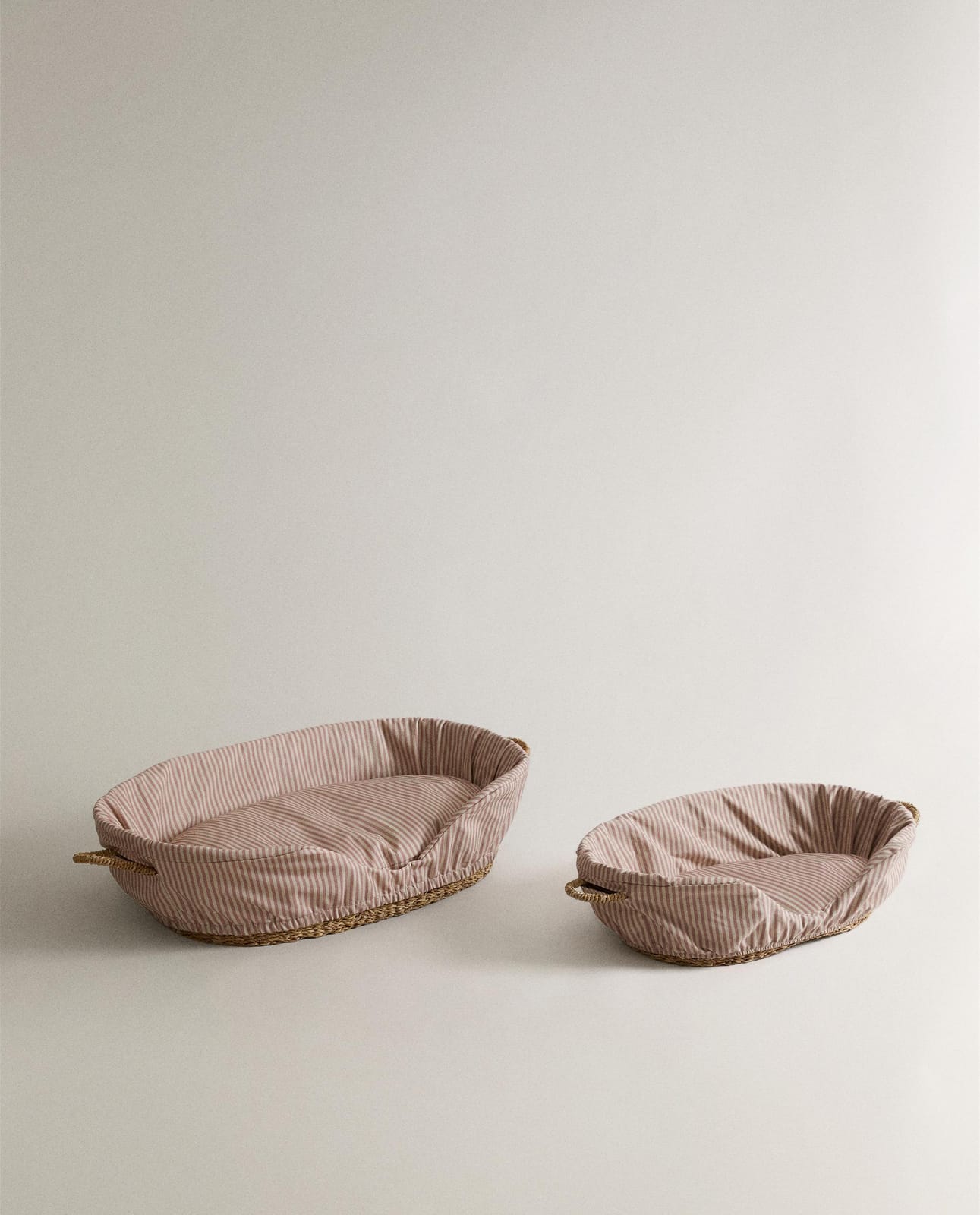 ZARA HOME ЧЕХОЛ ДЛЯ ЛЕЖАНКИ В ПОЛОСКУ ракурс 6