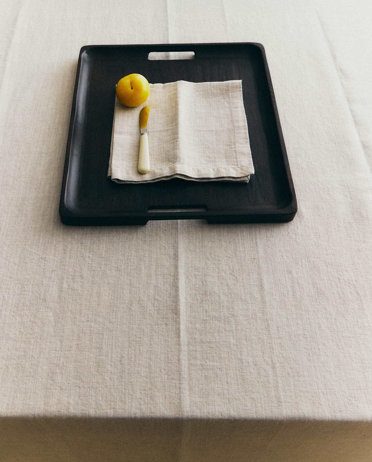 ZARA HOME СКАТЕРТЬ ИЗ ЛЬНА С ЭФФЕКТОМ ВЫЦВЕТАНИЯ ракурс 8