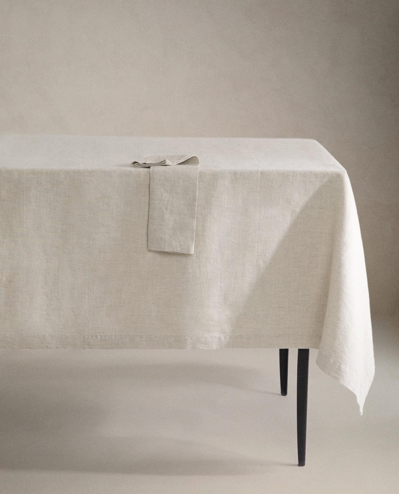 Скатерть ZARA HOME из льна с эффектом стирки JASNOBEŻOWY 200 x 300 cm