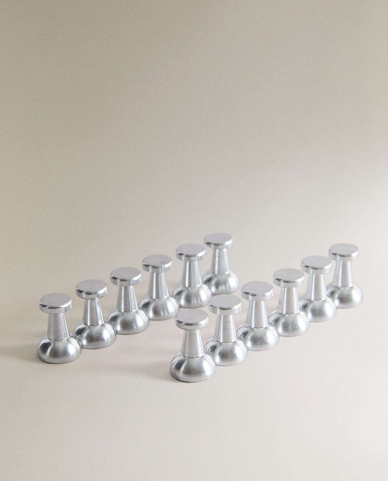 Канцелярский набор ZARA HOME металлические магниты (набор 12 шт.) SREBRNY 9.7 x 9.7 x 1.6 cm