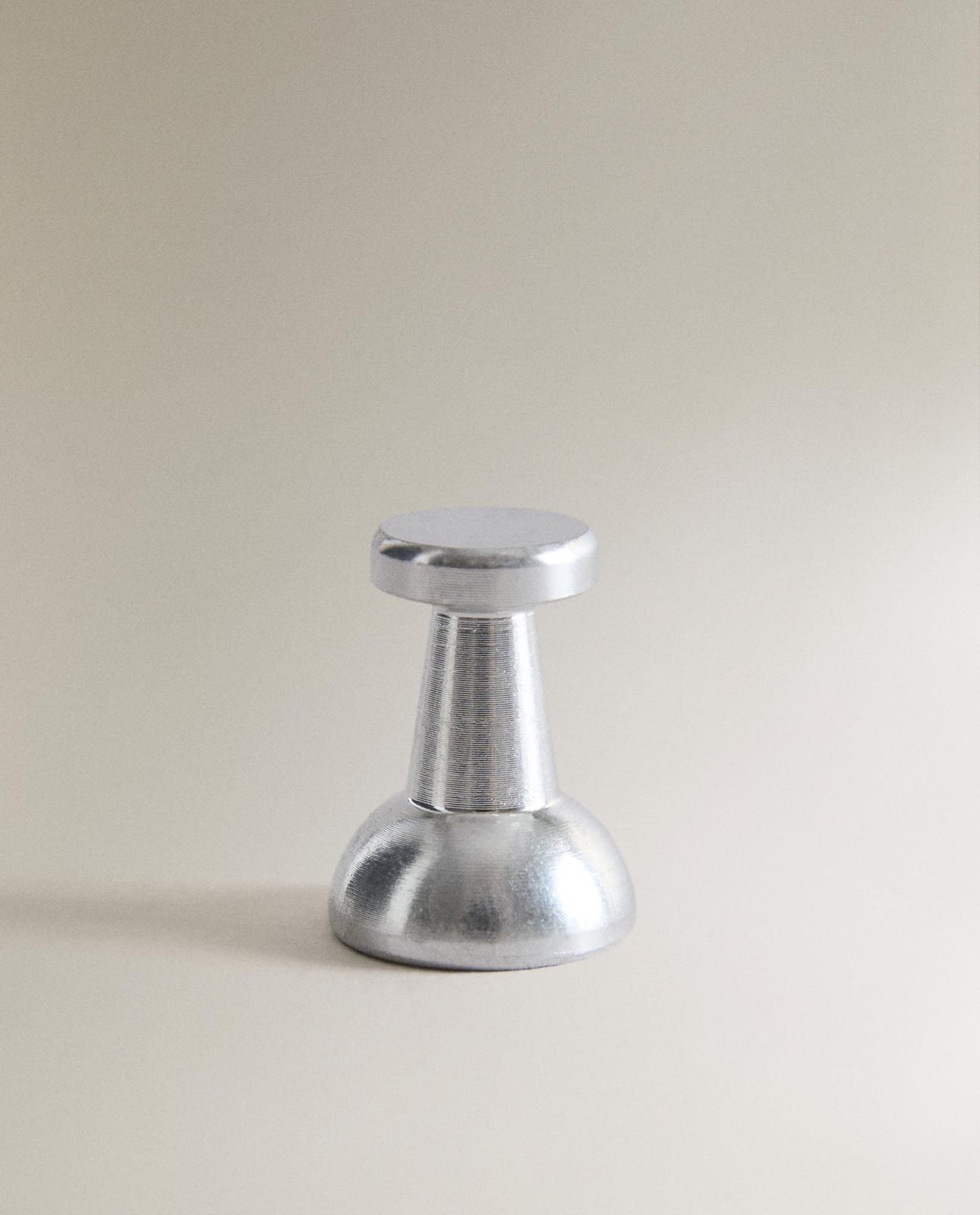 ZARA HOME МЕТАЛЛИЧЕСКИЕ МАГНИТЫ (НАБОР 12 ШТ.) ракурс 4