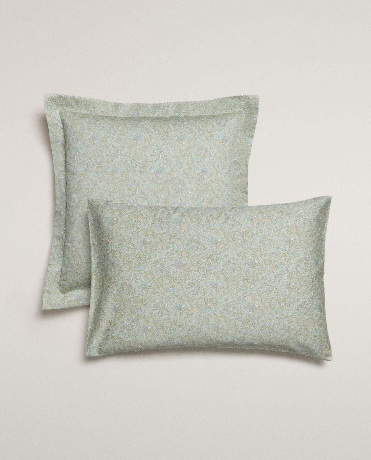 Наволочка ZARA HOME НАВОЛОЧКА НА ПОДУШКУ ИЗ САТИНА С УЗОРОМ ПЕЙСЛИ ЗЕЛЕНЫЙ 70 x 90 см