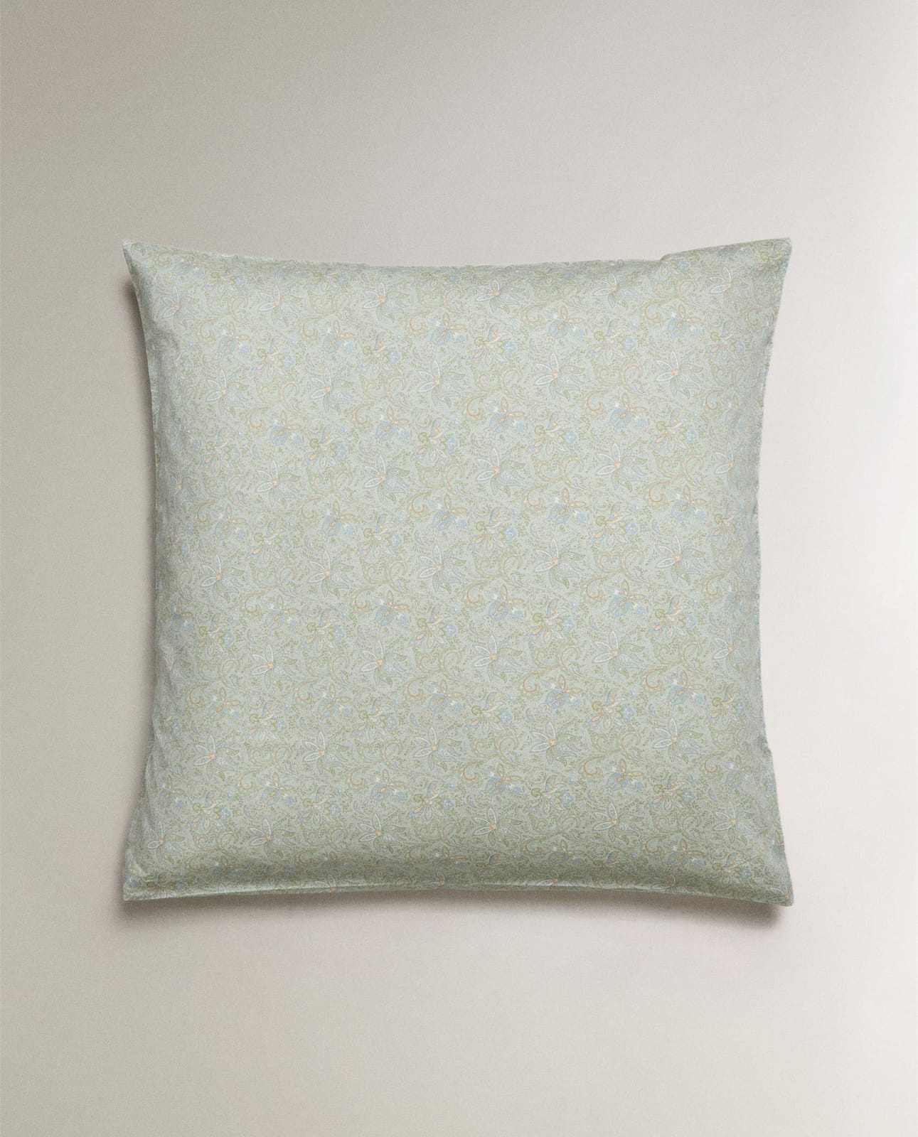 ZARA HOME Наволочка на подушку из сатина в узор PAISLEY ракурс 5