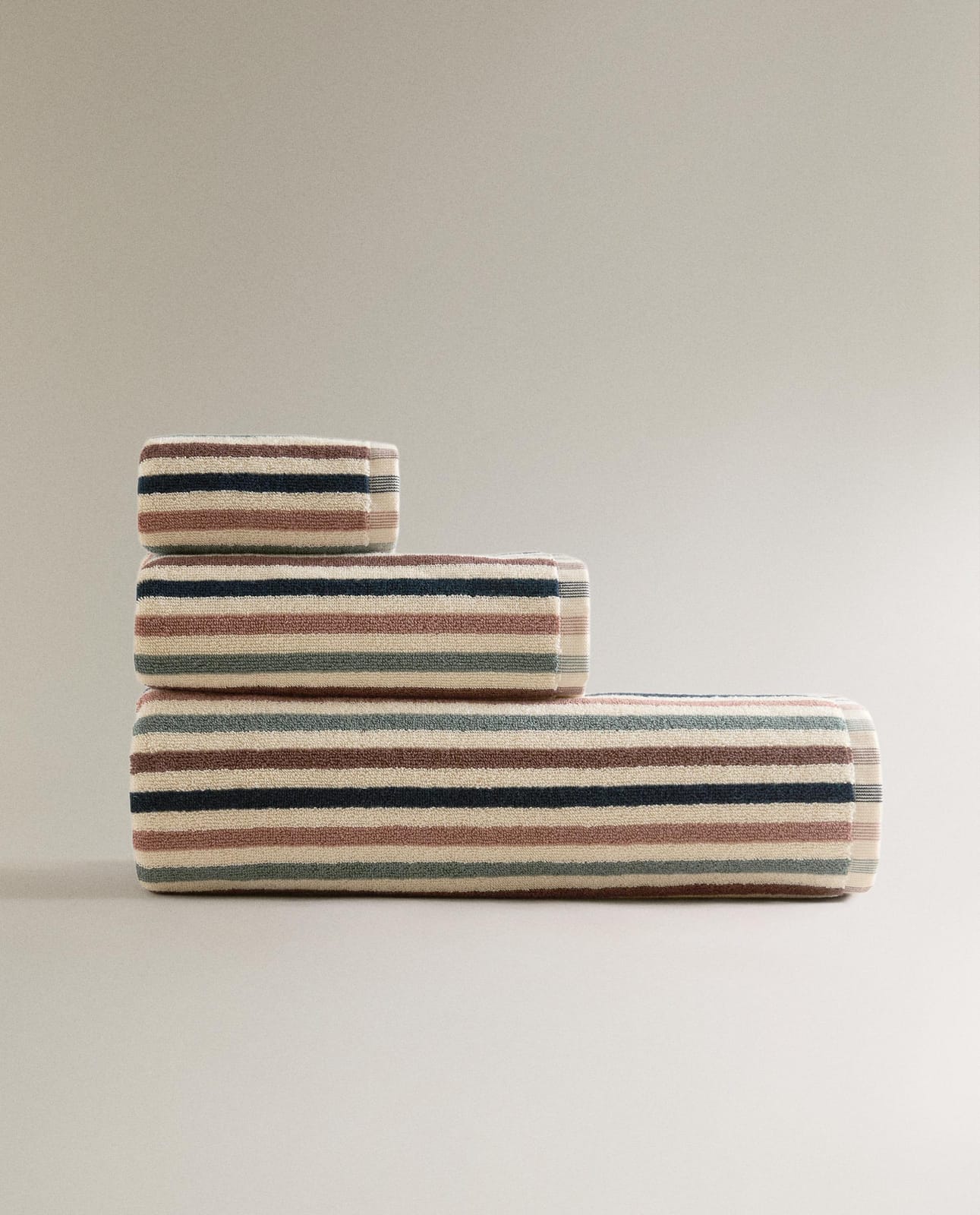 Полотенце для ванной ZARA HOME банное полотенце в PUDROWE полоску разноцветное 90 x 150 cm