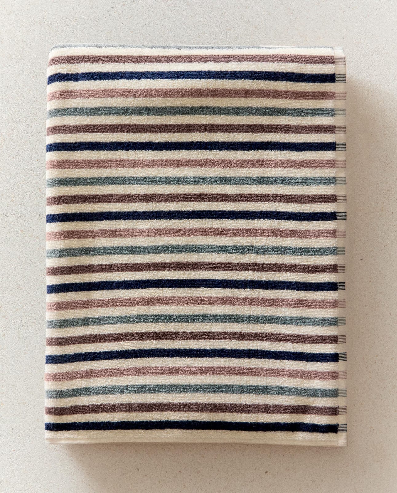 ZARA HOME Банное полотенце в PUDROWE полоску ракурс 7