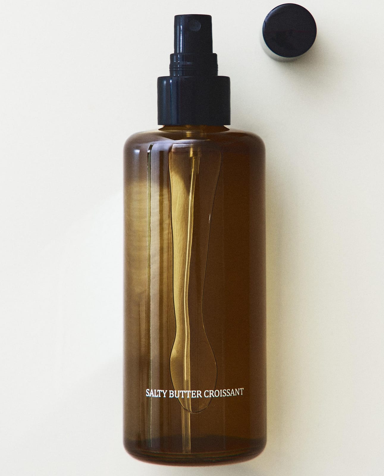 ZARA HOME (200 ML) ОСВЕЖИТЕЛЬ В СПРЕЕ SALTY BUTTER CROISSANT ракурс 7