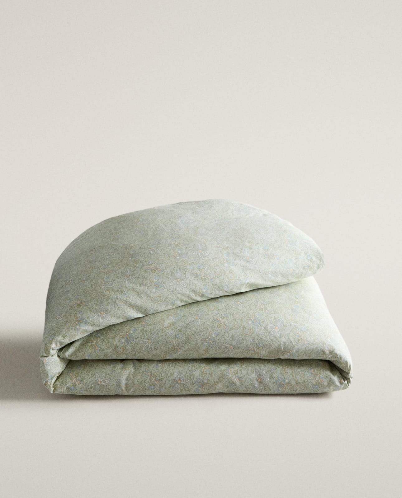 ZARA HOME САТИНОВЫЙ ПОДОДЕЯЛЬНИК ПЕЙСЛИ ракурс 9