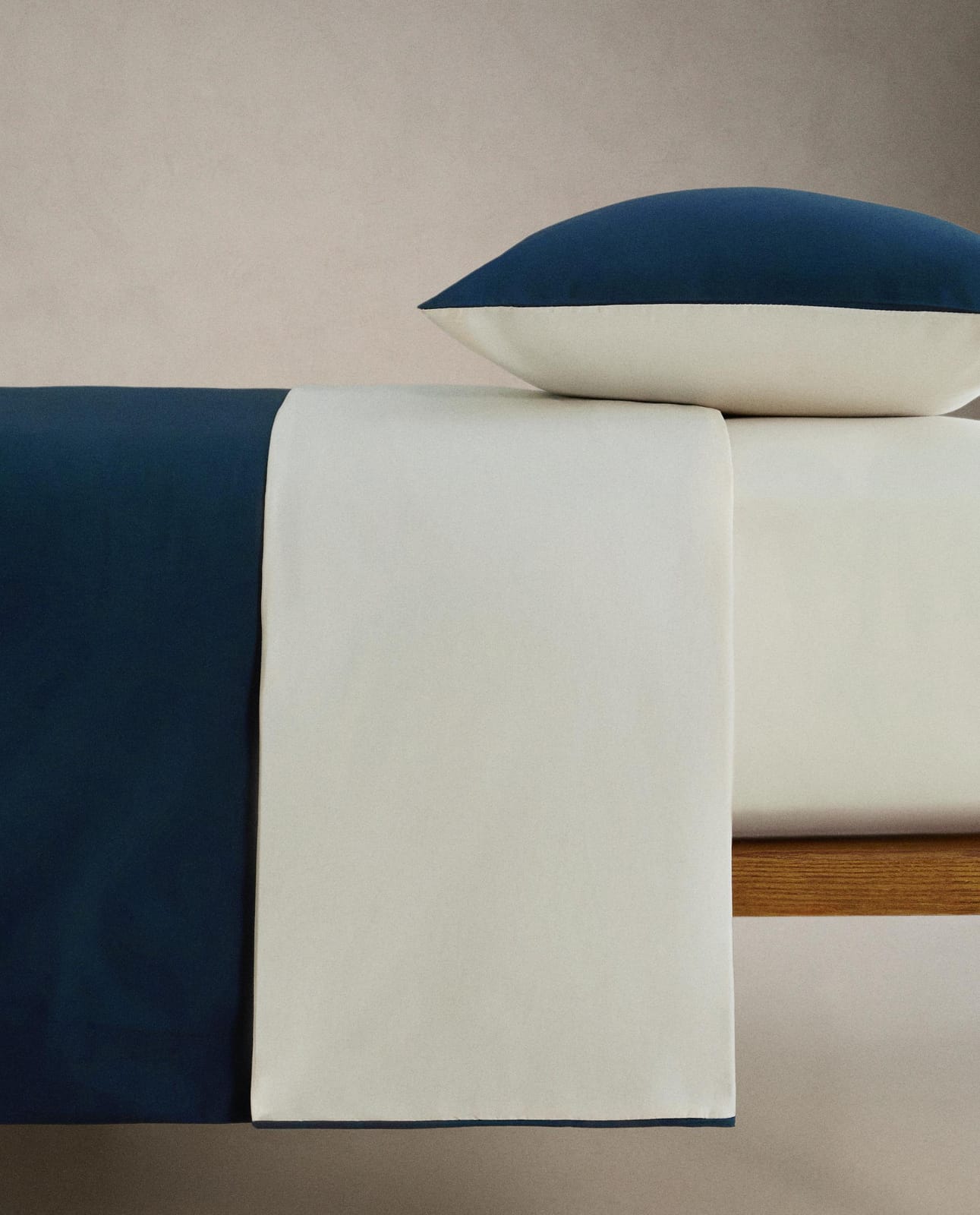 ZARA HOME ДВУСТОРОННИЙ ПОДОДЕЯЛЬНИК ИЗ ПЕРКАЛЯ ракурс 5