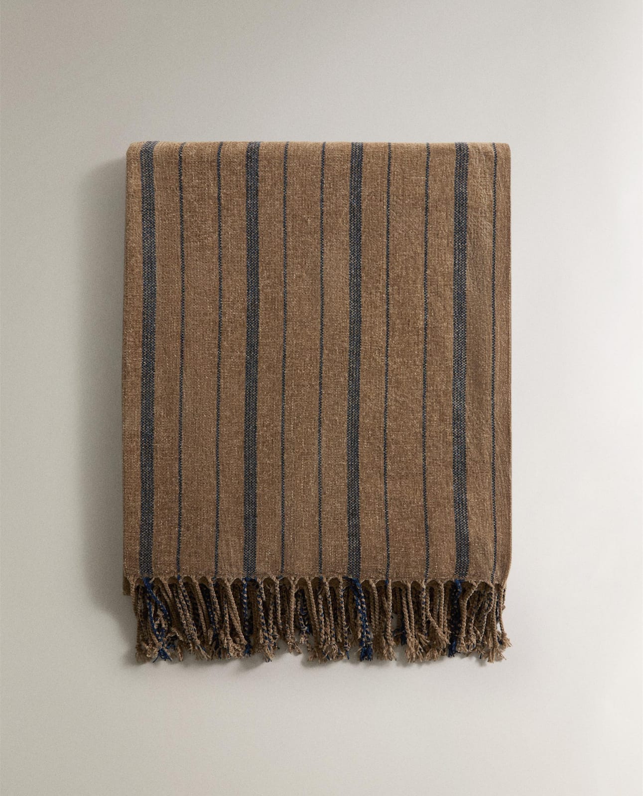 ZARA HOME ШЕНИЛЛОВЫЙ ПЛЕД В ПОЛОСКУ ракурс 3