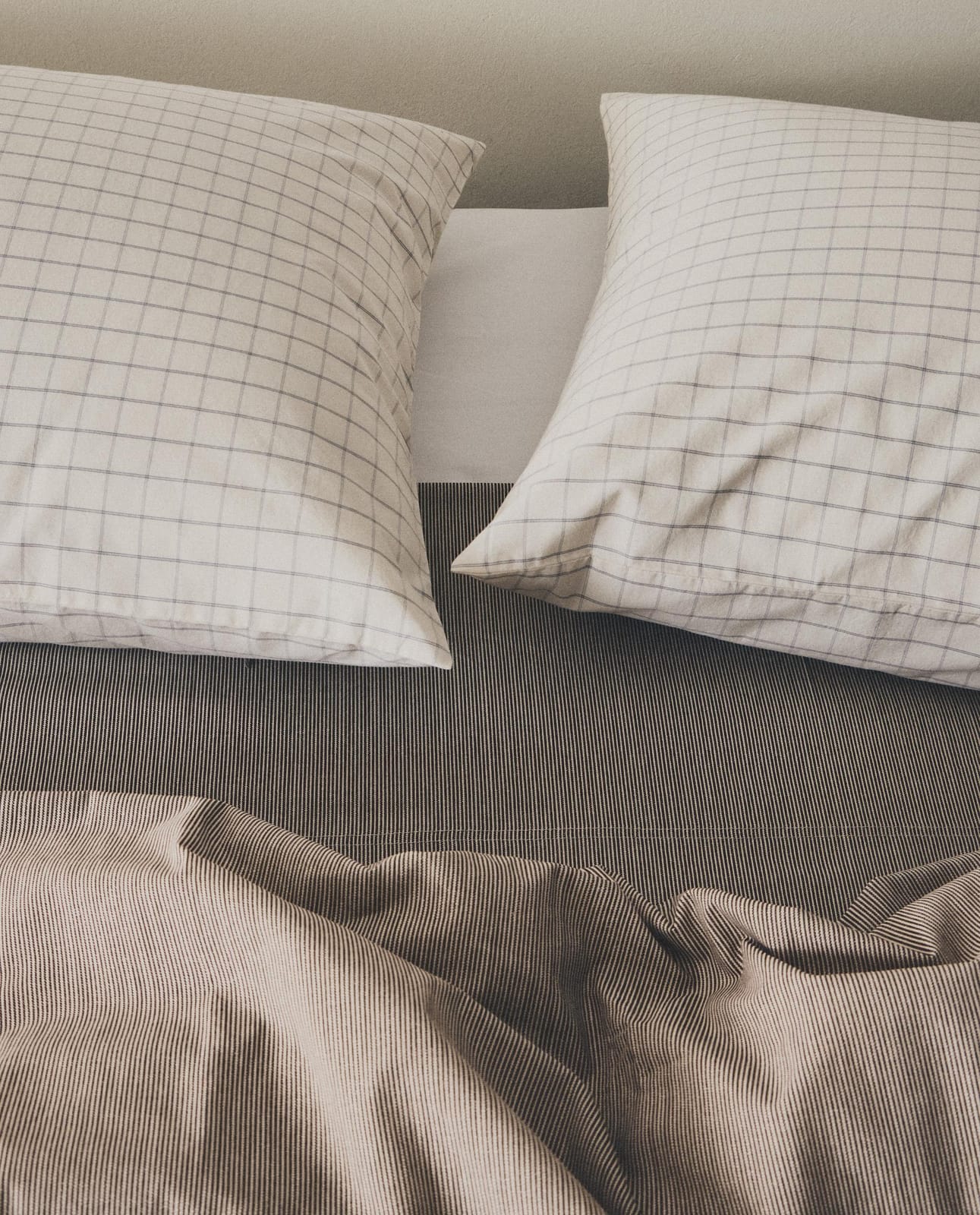 ZARA HOME Простыня без резинки из стираного хлопка в полоску ракурс 6
