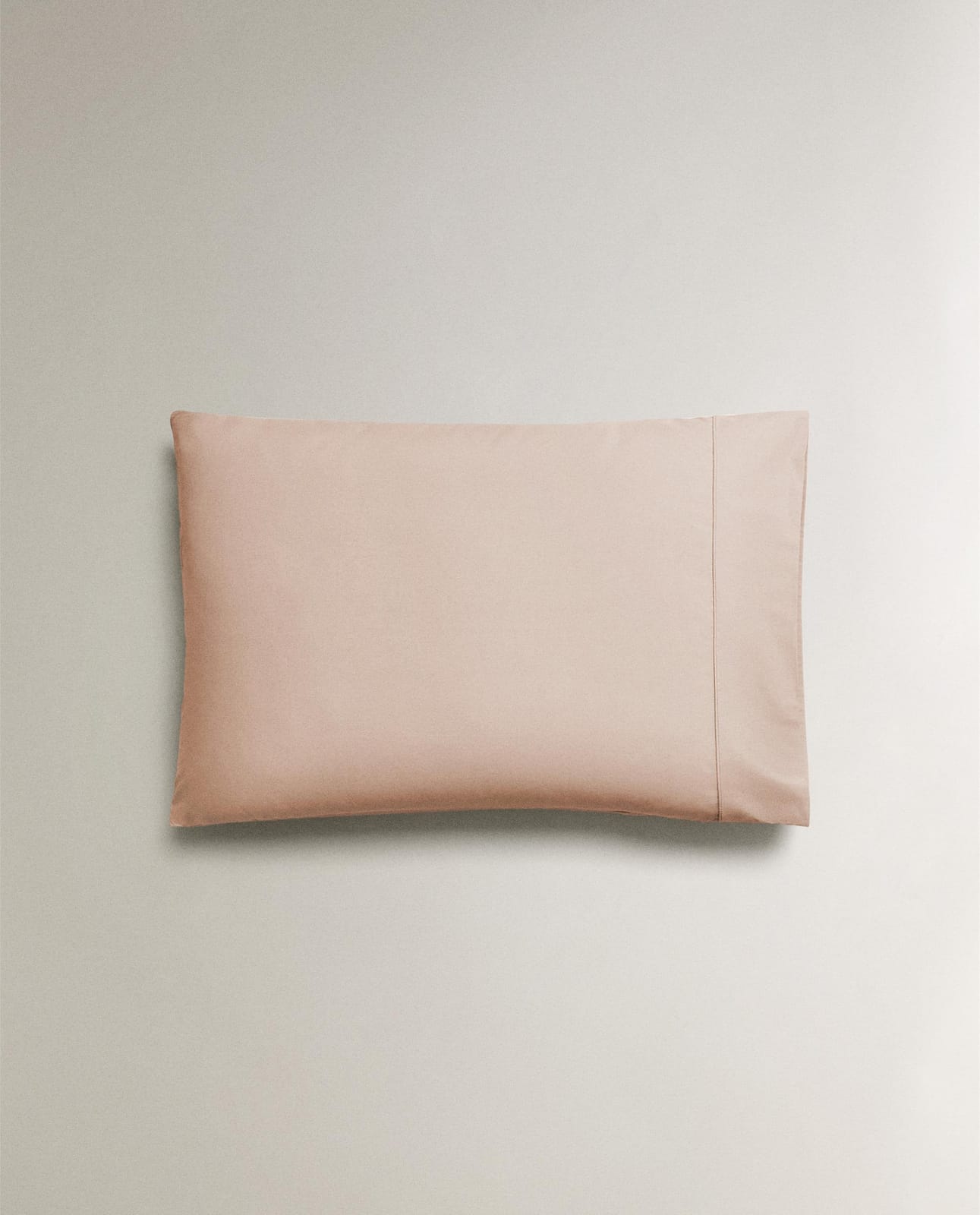 ZARA HOME НАВОЛОЧКА НА ПОДУШКУ ИЗ ХЛОПКОВОГО ПЕРКАЛЯ (300 НИТЕЙ) ракурс 5